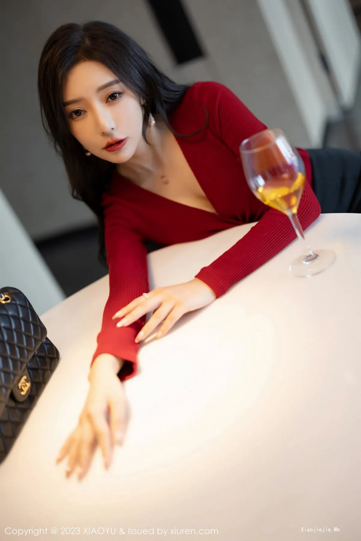 图片[30]-[XiaoYu画语界]Vol.987_女神王馨瑶yanni红色服饰配黑短裙露浅灰蕾丝内衣完美诱惑写真95P-blog.zhu.ee