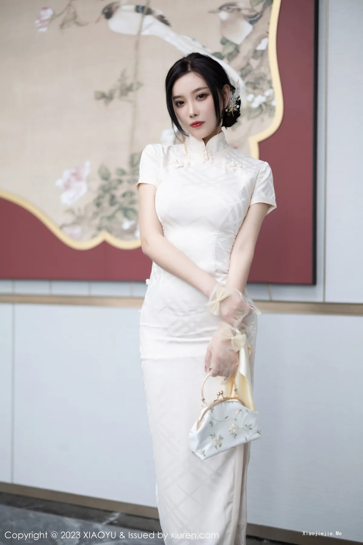 图片[18]-[XiaoYu画语界]Vol.978_女神杨晨晨Yome性感白色典雅旗袍配白丝袜秀丰腴身材诱惑写真85P-blog.zhu.ee