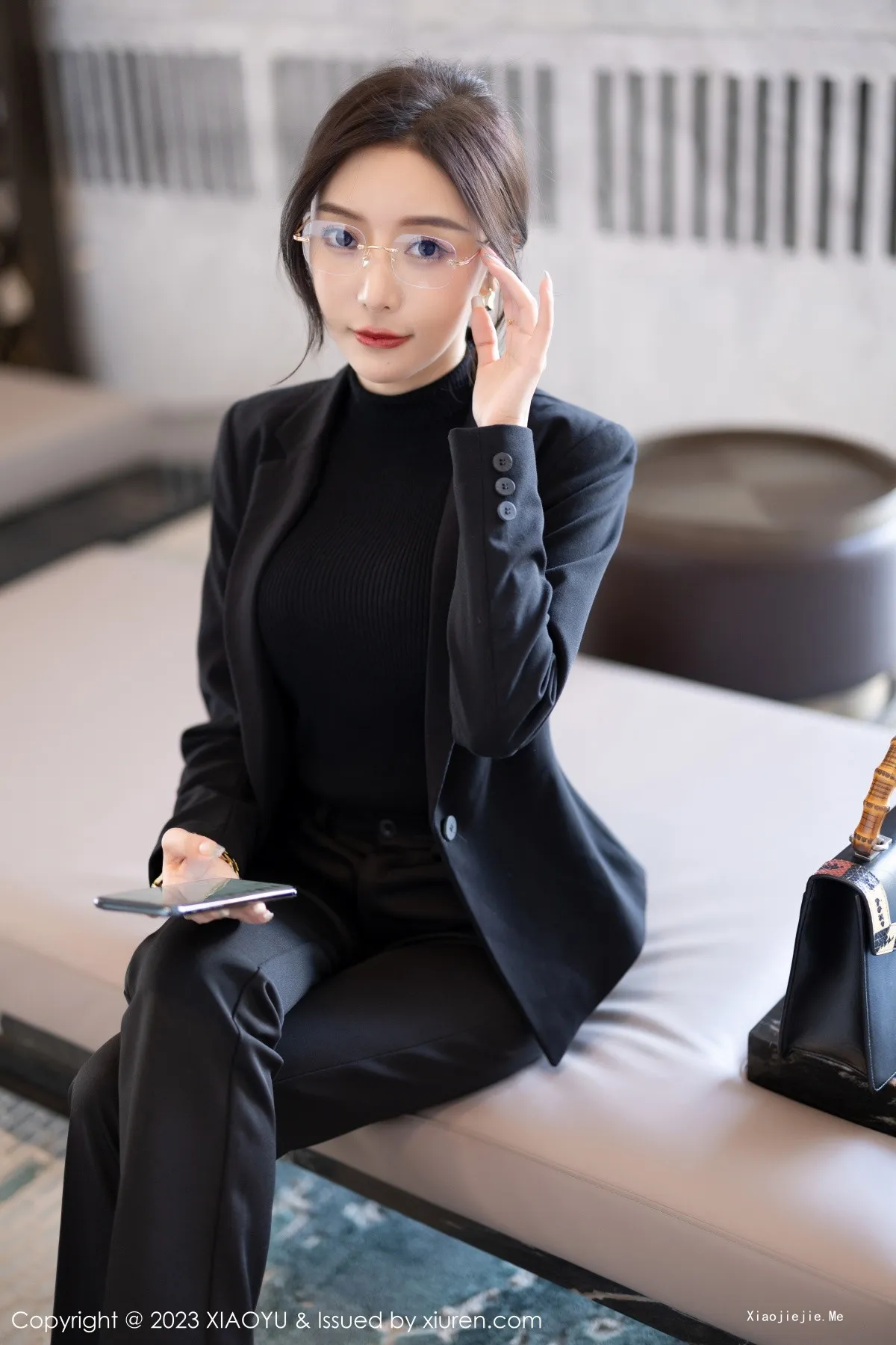 图片[12]-[XiaoYu画语界]Vol.974_女神王馨瑶yanni性感黑色Ol装露黑色蕾丝内衣超薄黑丝诱惑写真93P-blog.zhu.ee