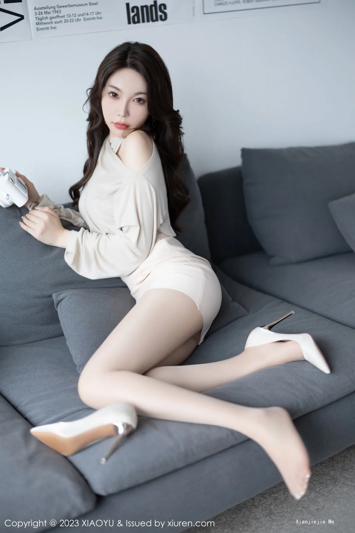 图片[20]-[XiaoYu画语界]Vol.969_女神徐莉芝Booty脱浅色上衣露性感蓝色内衣配超薄肉丝诱惑写真82P-blog.zhu.ee