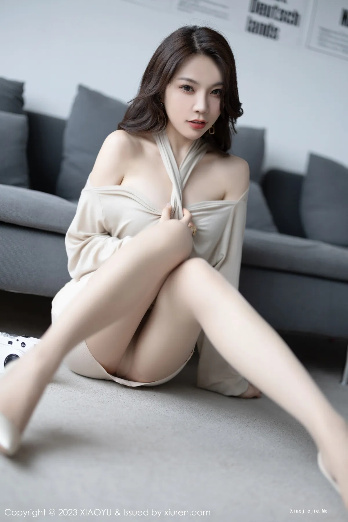 图片[22]-[XiaoYu画语界]Vol.969_女神徐莉芝Booty脱浅色上衣露性感蓝色内衣配超薄肉丝诱惑写真82P-blog.zhu.ee