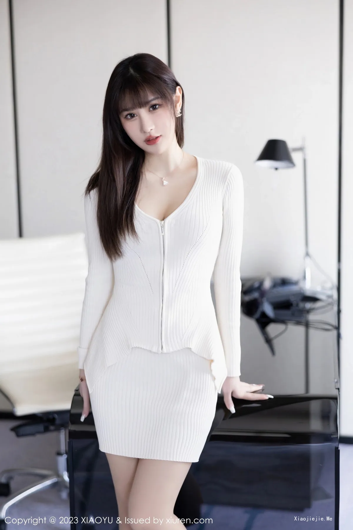 [XiaoYu画语界]Vol.966_模特张欣欣性感白色开胸衣配肉丝吊袜秀曼妙身姿迷人诱惑写真87P-blog.zhu.ee