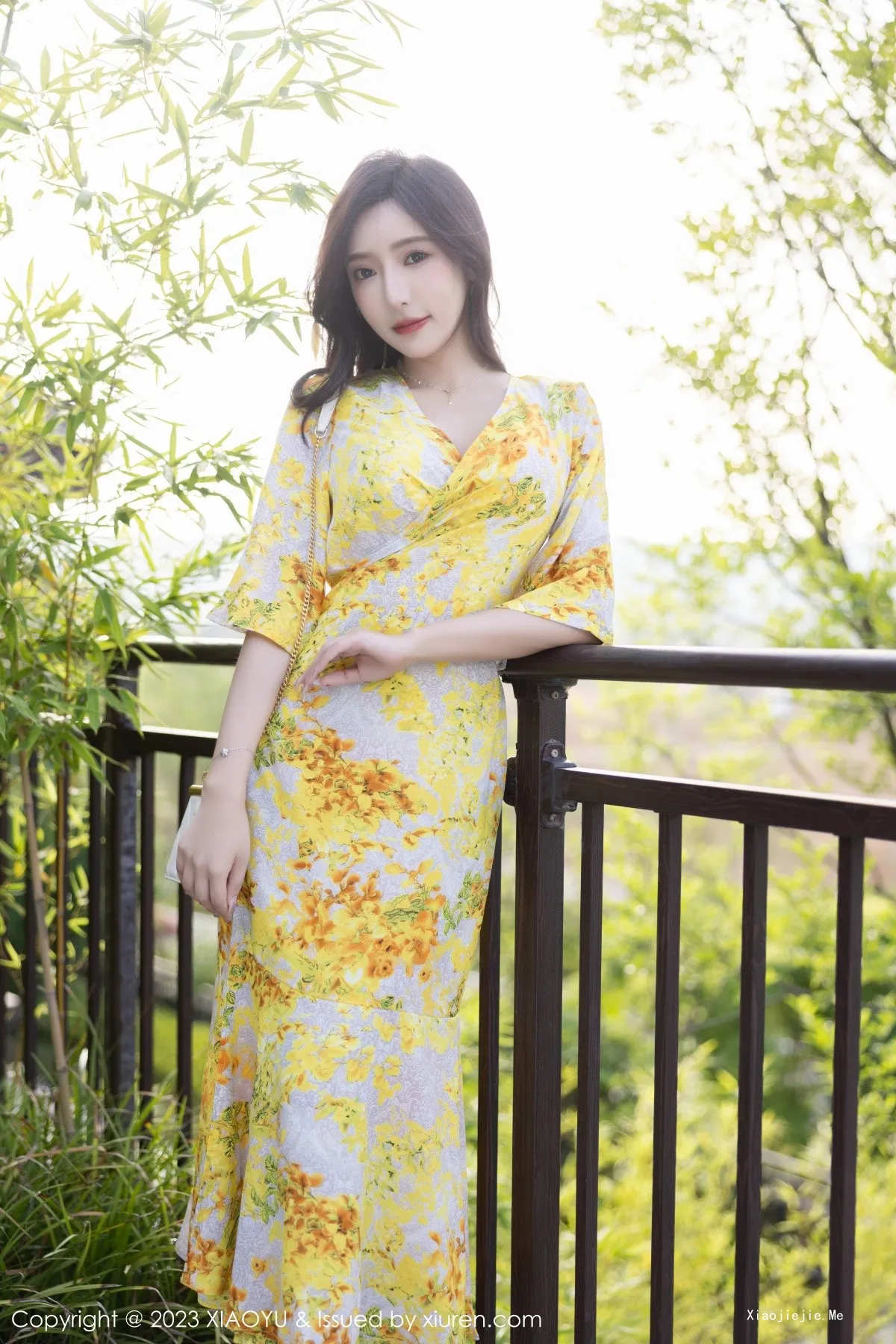 [XiaoYu画语界]Vol.1043_女神王馨瑶yanni脱连衣长裙露白色蕾丝内衣秀曼妙身姿诱惑写真90P-blog.zhu.ee