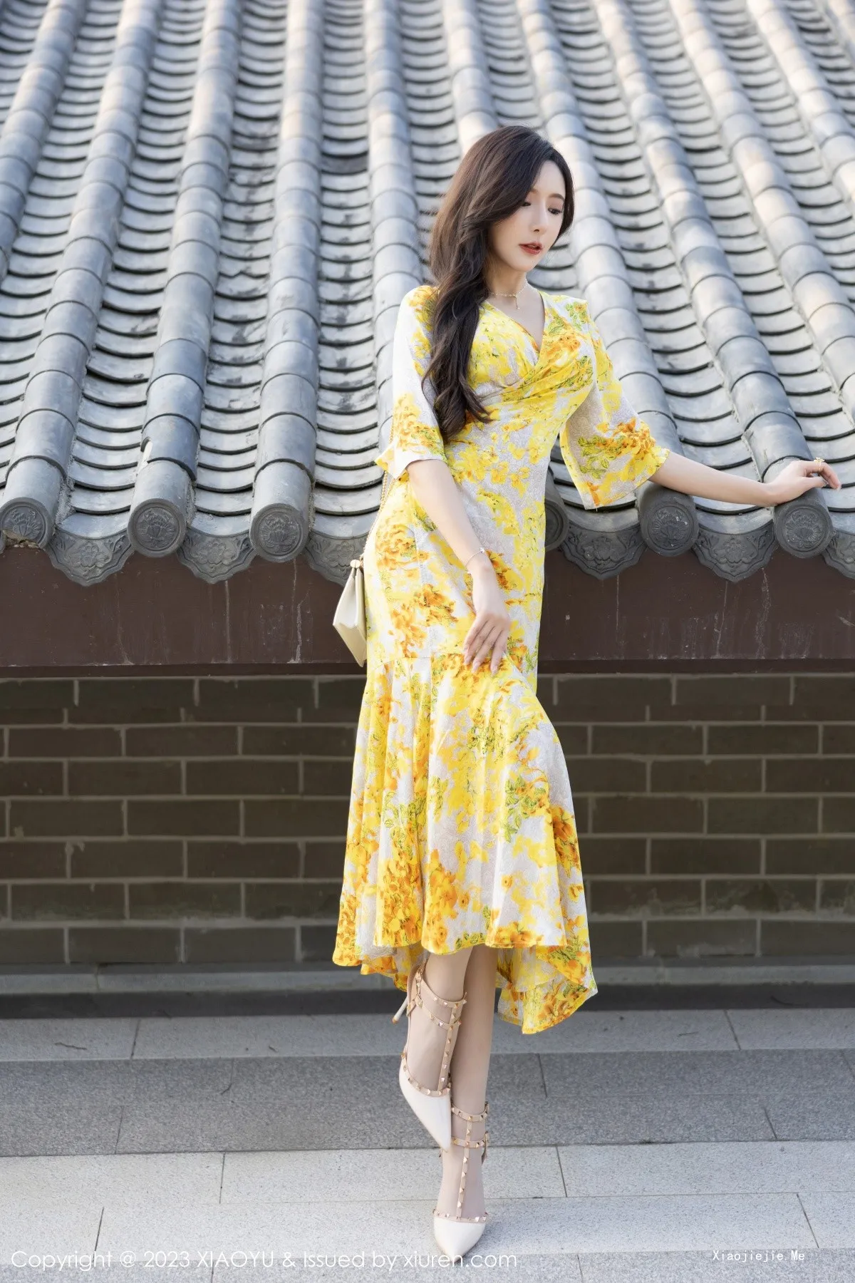 图片[8]-[XiaoYu画语界]Vol.1043_女神王馨瑶yanni脱连衣长裙露白色蕾丝内衣秀曼妙身姿诱惑写真90P-blog.zhu.ee