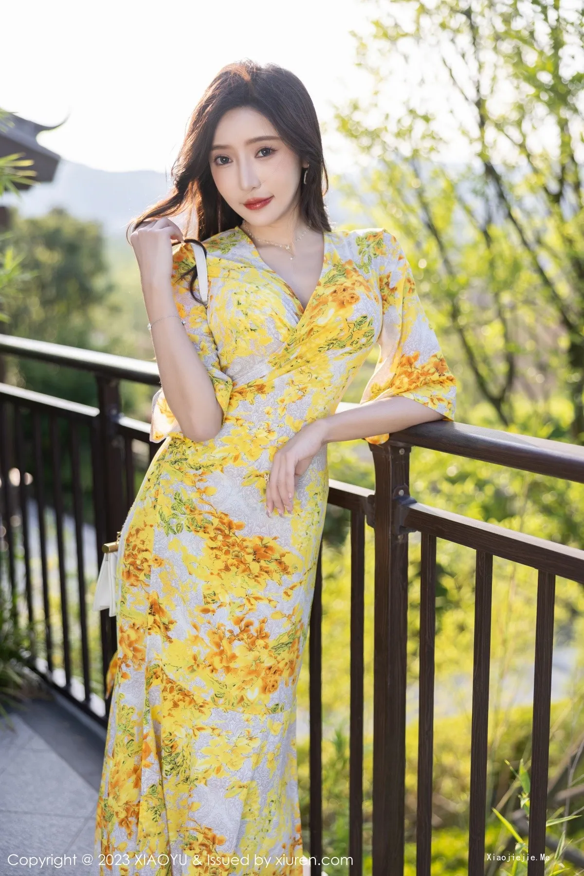 图片[24]-[XiaoYu画语界]Vol.1043_女神王馨瑶yanni脱连衣长裙露白色蕾丝内衣秀曼妙身姿诱惑写真90P-blog.zhu.ee