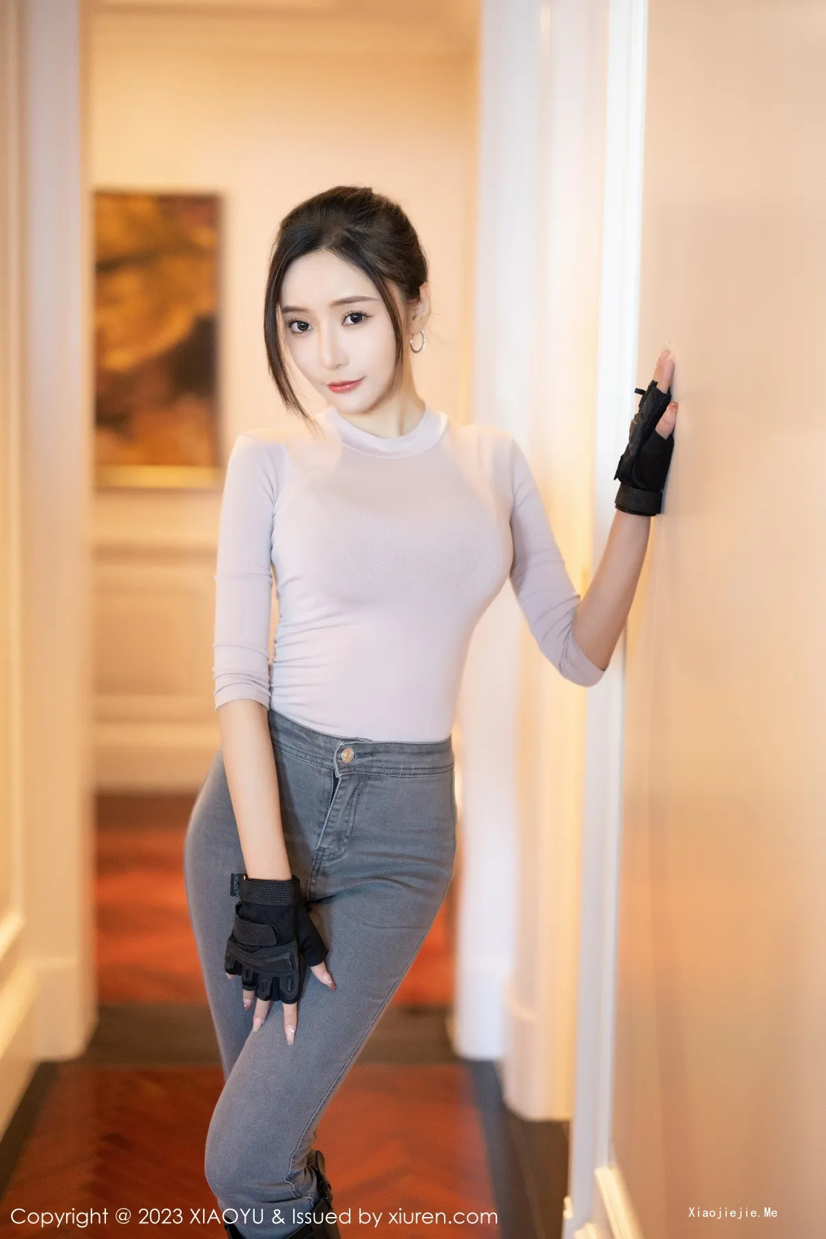 图片[22]-[XiaoYu画语界]Vol.952_女神王馨瑶yanni户外浅灰收身上衣配牛仔裤秀完美身材诱惑写真86P-blog.zhu.ee