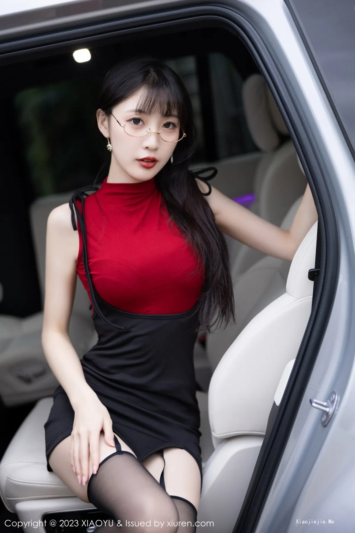 图片[76]-[XiaoYu画语界]Vol.952_女神王馨瑶yanni户外浅灰收身上衣配牛仔裤秀完美身材诱惑写真86P-blog.zhu.ee