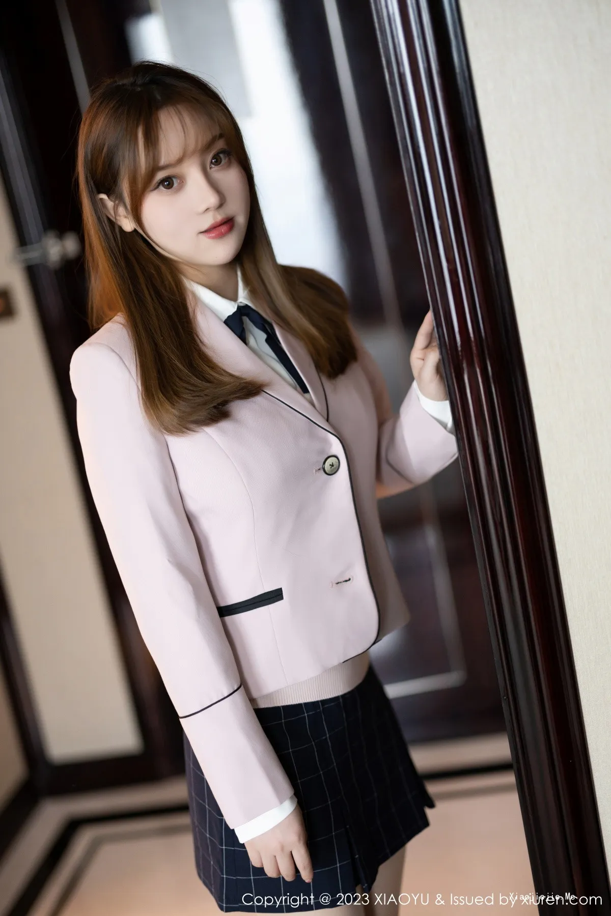 [XiaoYu画语界]Vol.943_模特豆瓣酱半脱露性感白T配超薄无内肉丝秀丰满身材诱惑写真84P-blog.zhu.ee