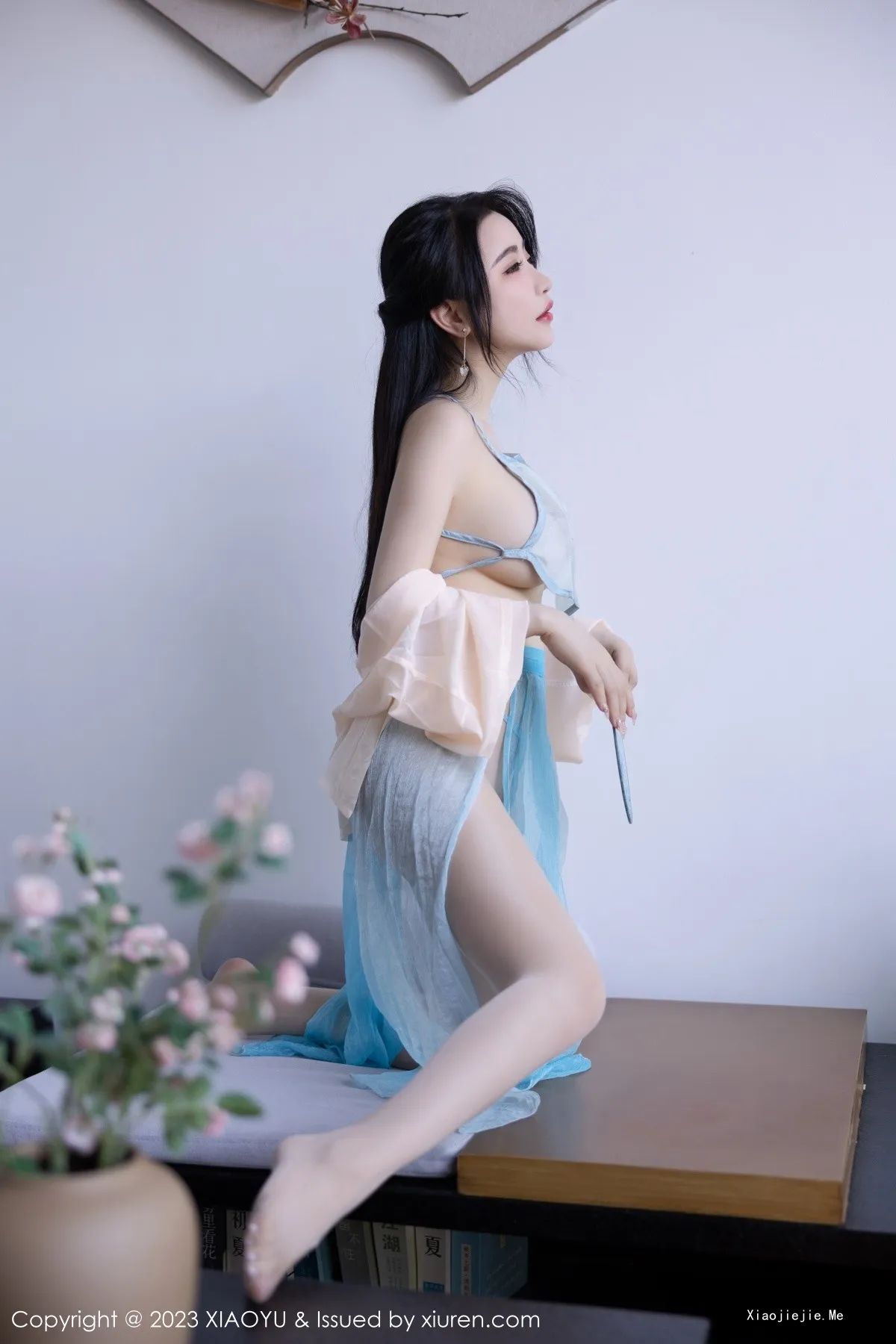 图片[38]-[XiaoYu画语界]Vol.1057_女神Cherry樱桃酱淡蓝古装服饰配超薄肉丝秀惹火身材诱惑写真81P-blog.zhu.ee
