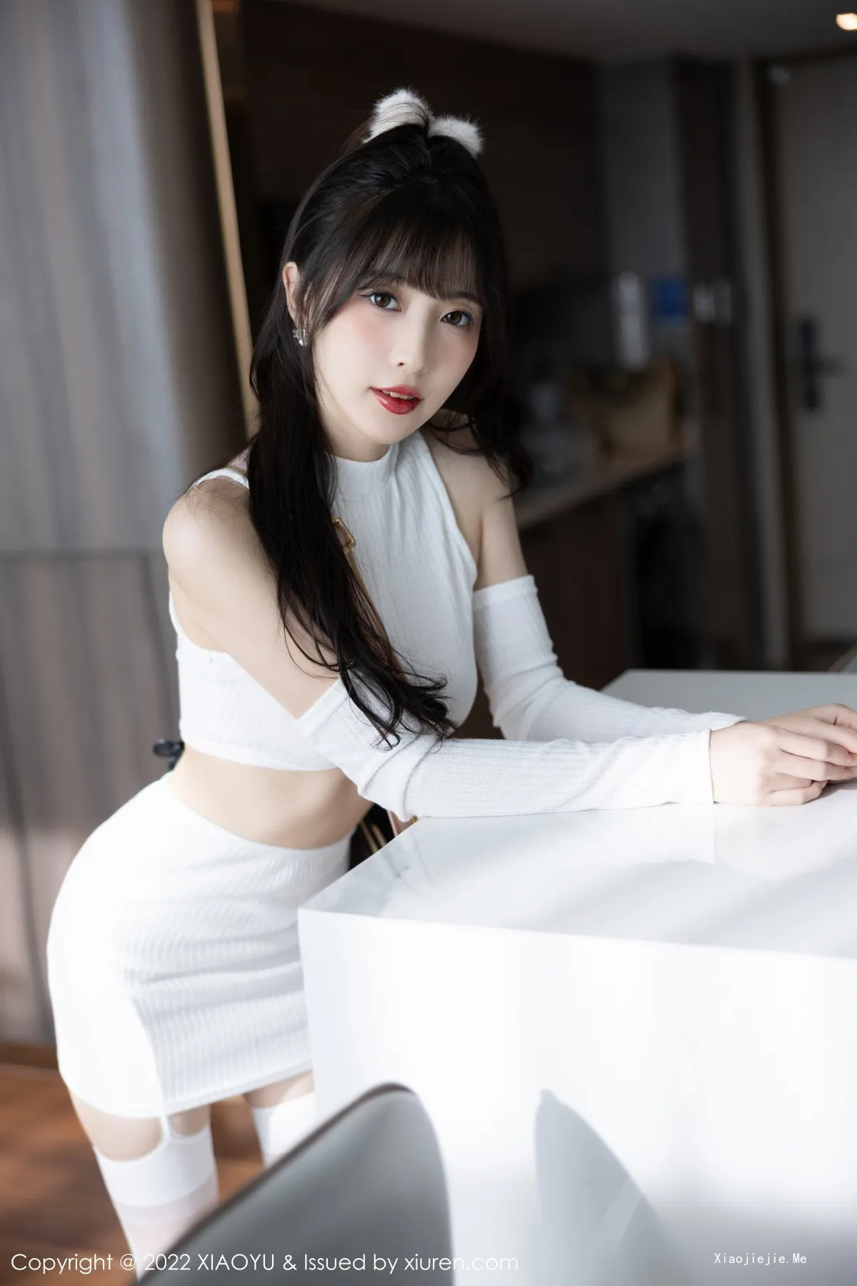 图片[2]-[XiaoYu画语界]Vol.928_模特林星阑半脱露白色抹胸内衣配白丝吊袜秀曼妙身姿诱惑写真81P-blog.zhu.ee