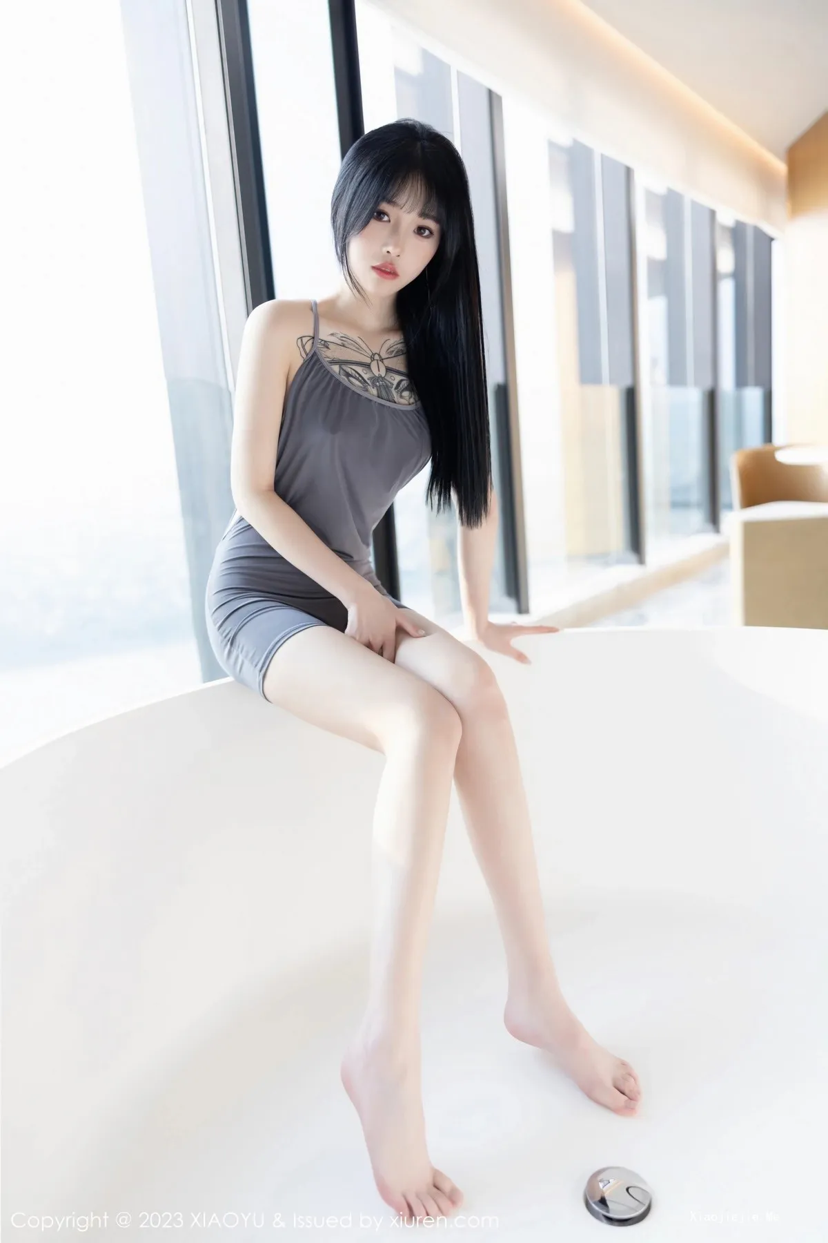 图片[46]-[XiaoYu画语界]Vol.1037_模特奶瓶私房浴室性感灰色露肩连衣裙秀曼妙身姿迷人诱惑写真87P-blog.zhu.ee