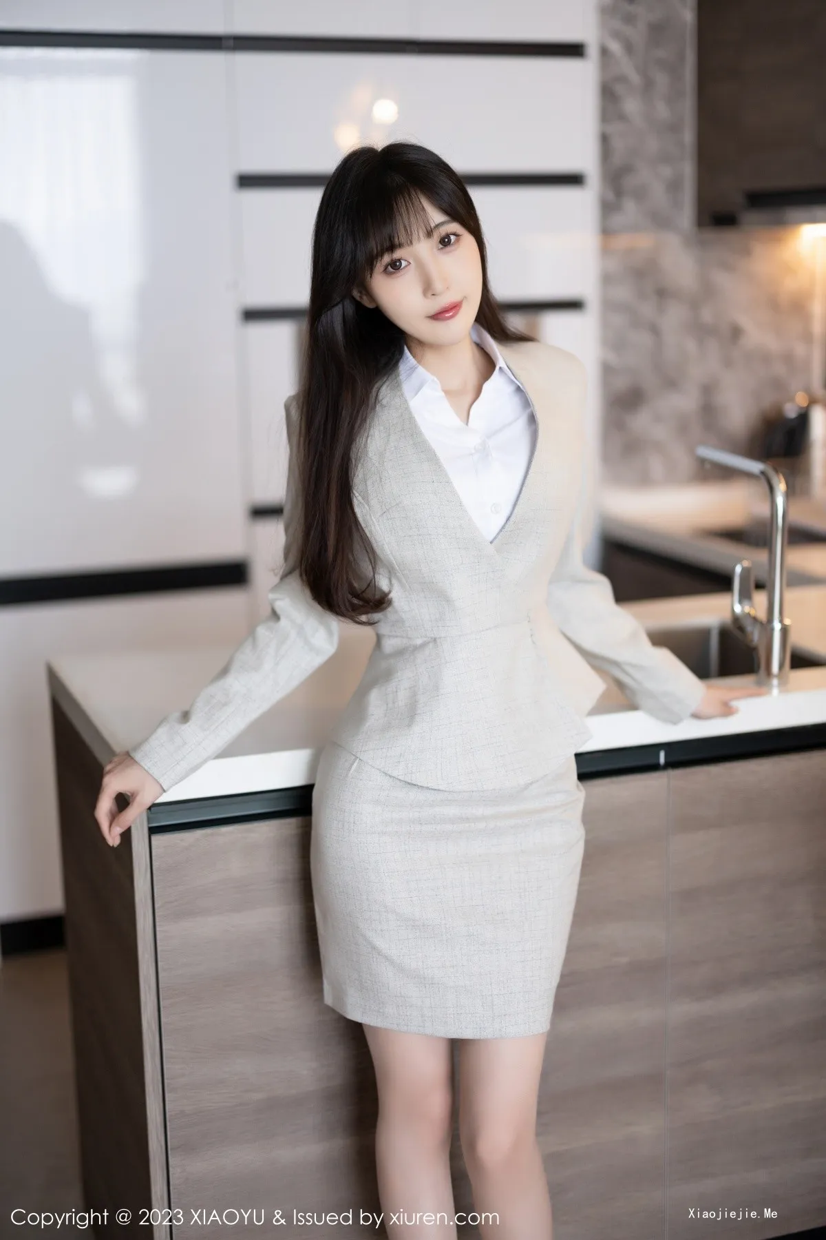 图片[8]-[XiaoYu画语界]Vol.1034_模特林星阑半脱Ol职业装露性感墨绿色内衣配原色丝袜诱惑写真87P-blog.zhu.ee