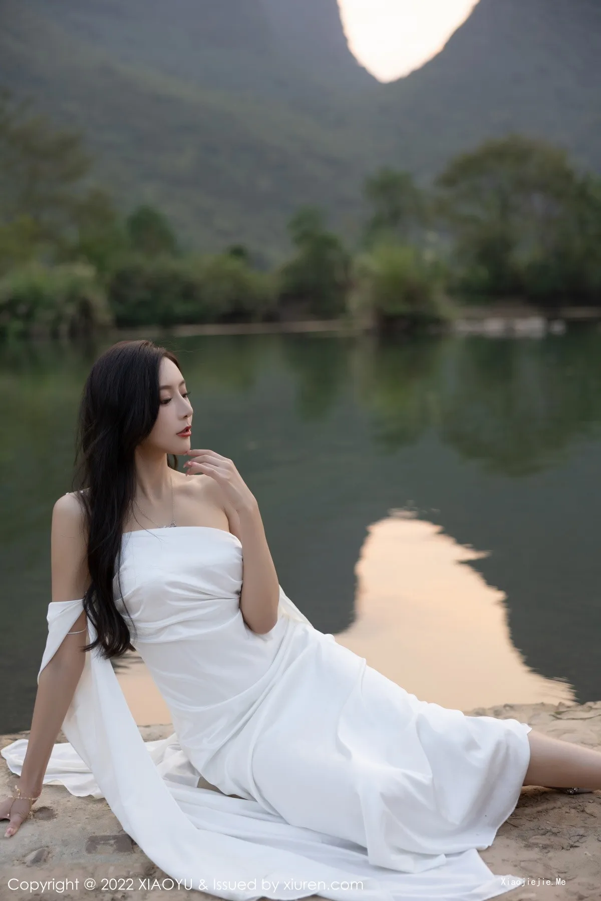 图片[16]-[XiaoYu画语界]Vol.884_女神王馨瑶yanni杭州旅拍户外白色蕾丝内衣配白色丝袜诱惑写真87P-blog.zhu.ee