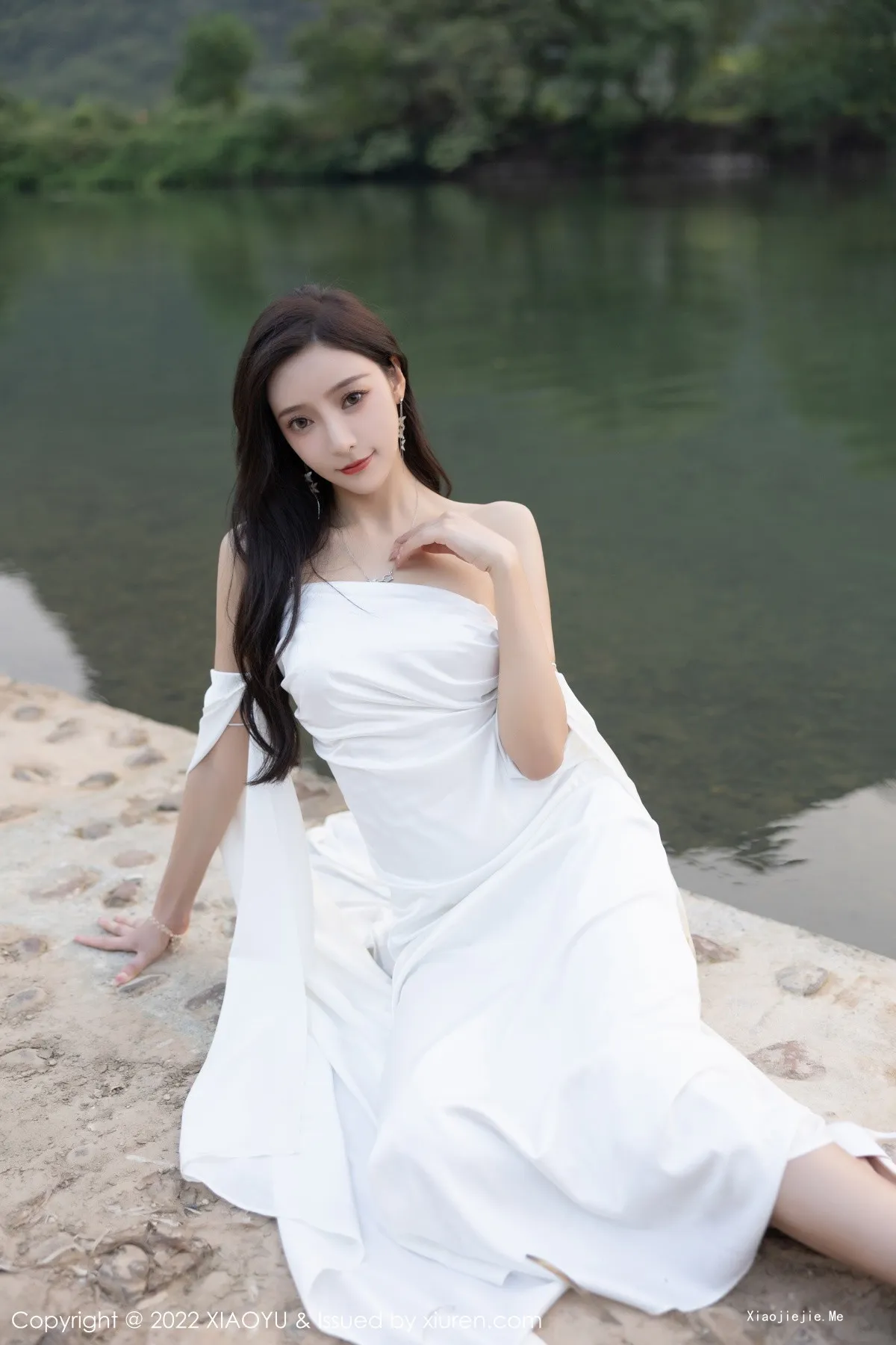 图片[18]-[XiaoYu画语界]Vol.884_女神王馨瑶yanni杭州旅拍户外白色蕾丝内衣配白色丝袜诱惑写真87P-blog.zhu.ee