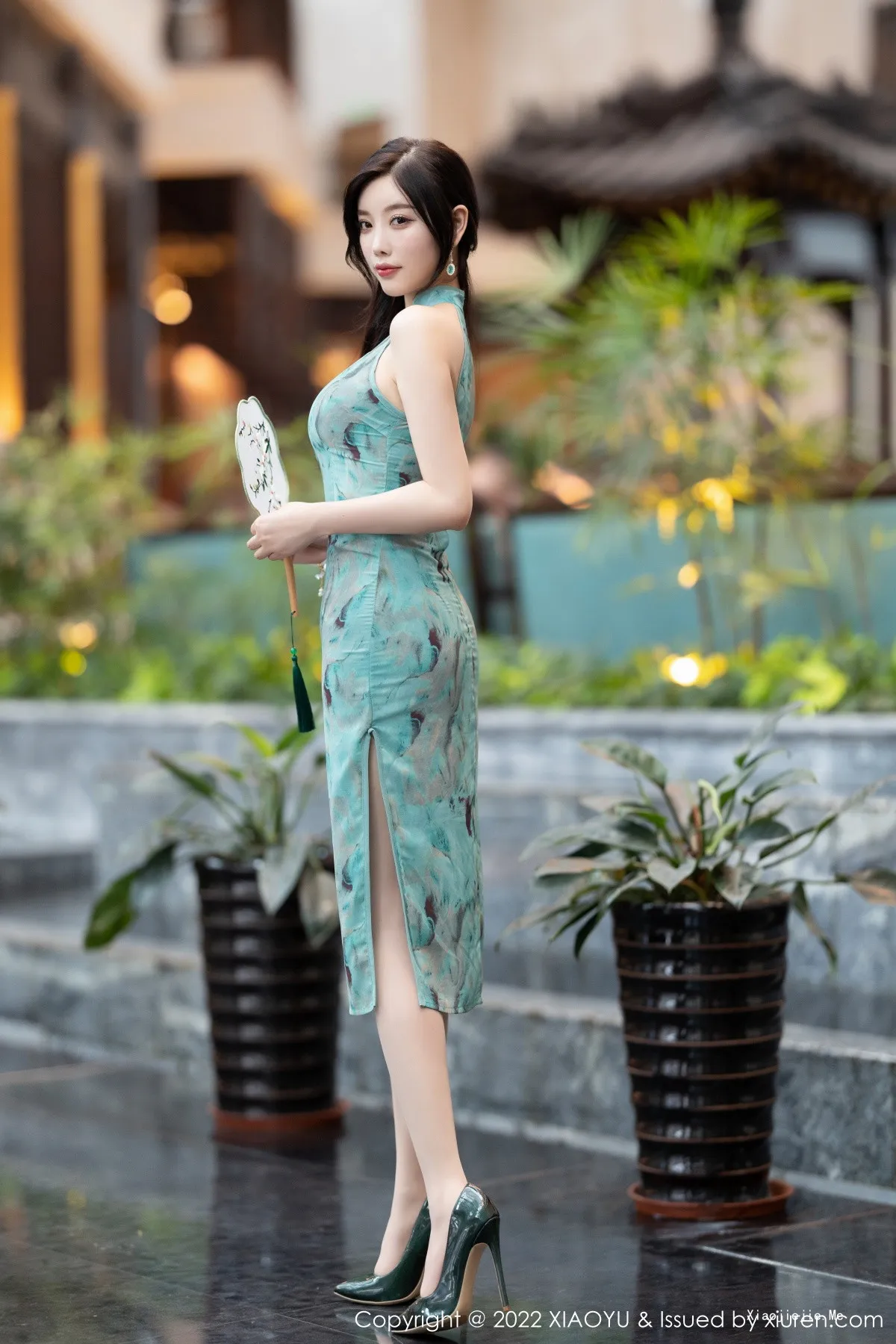 图片[6]-[XiaoYu画语界]Vol.882_女神杨晨晨Yome户外蓝暗色旗袍配超薄肉丝秀完美身材诱惑写真92P-blog.zhu.ee