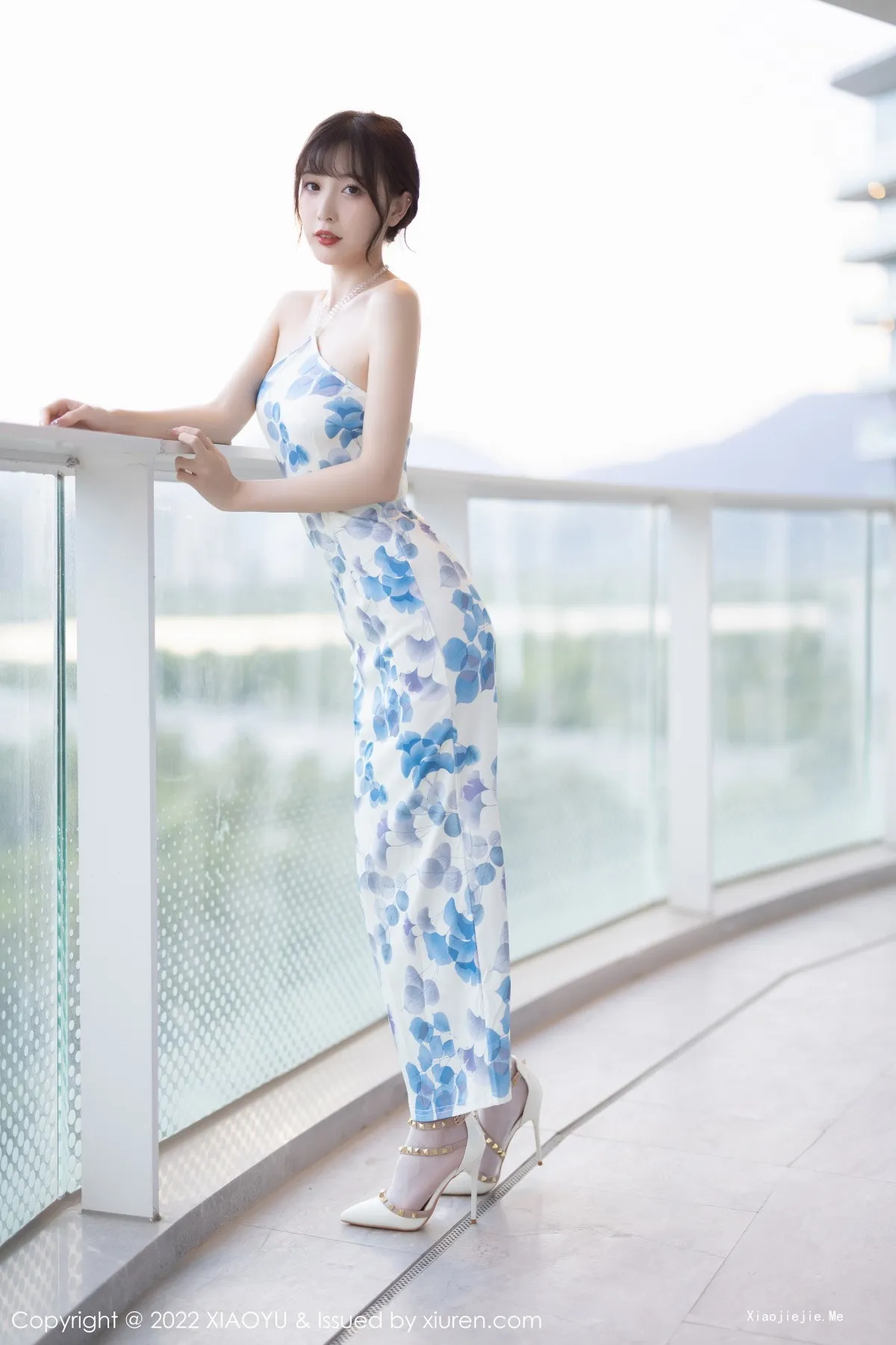 图片[10]-[XiaoYu画语界]Vol.877_模特林星阑性感露肩带图案连衣短配超薄白丝袜秀美腿迷人写真85P-blog.zhu.ee
