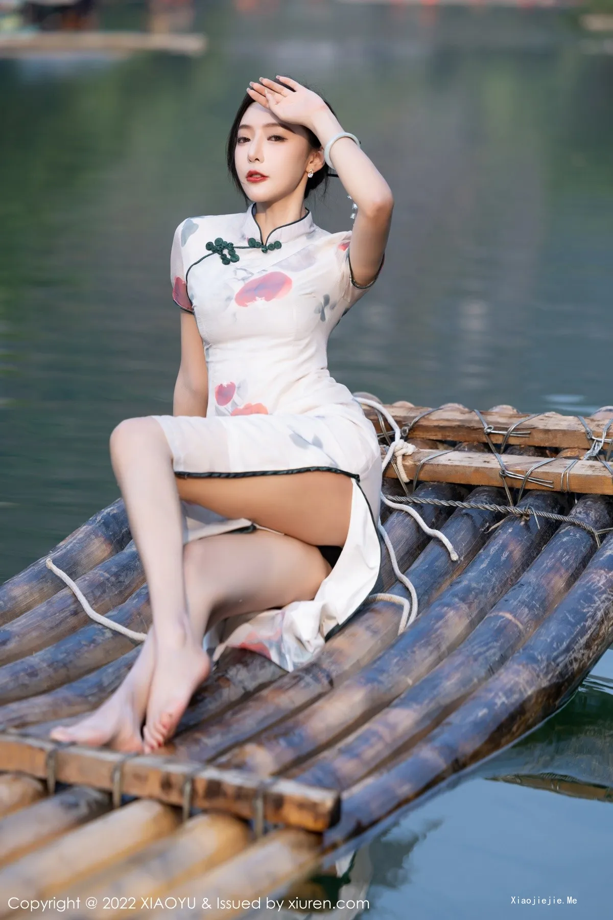 图片[14]-[XiaoYu画语界]Vol.872_女神王馨瑶杭州旅拍脱旗袍露蓝灰色蕾丝内衣超薄肉丝诱惑写真83P-blog.zhu.ee