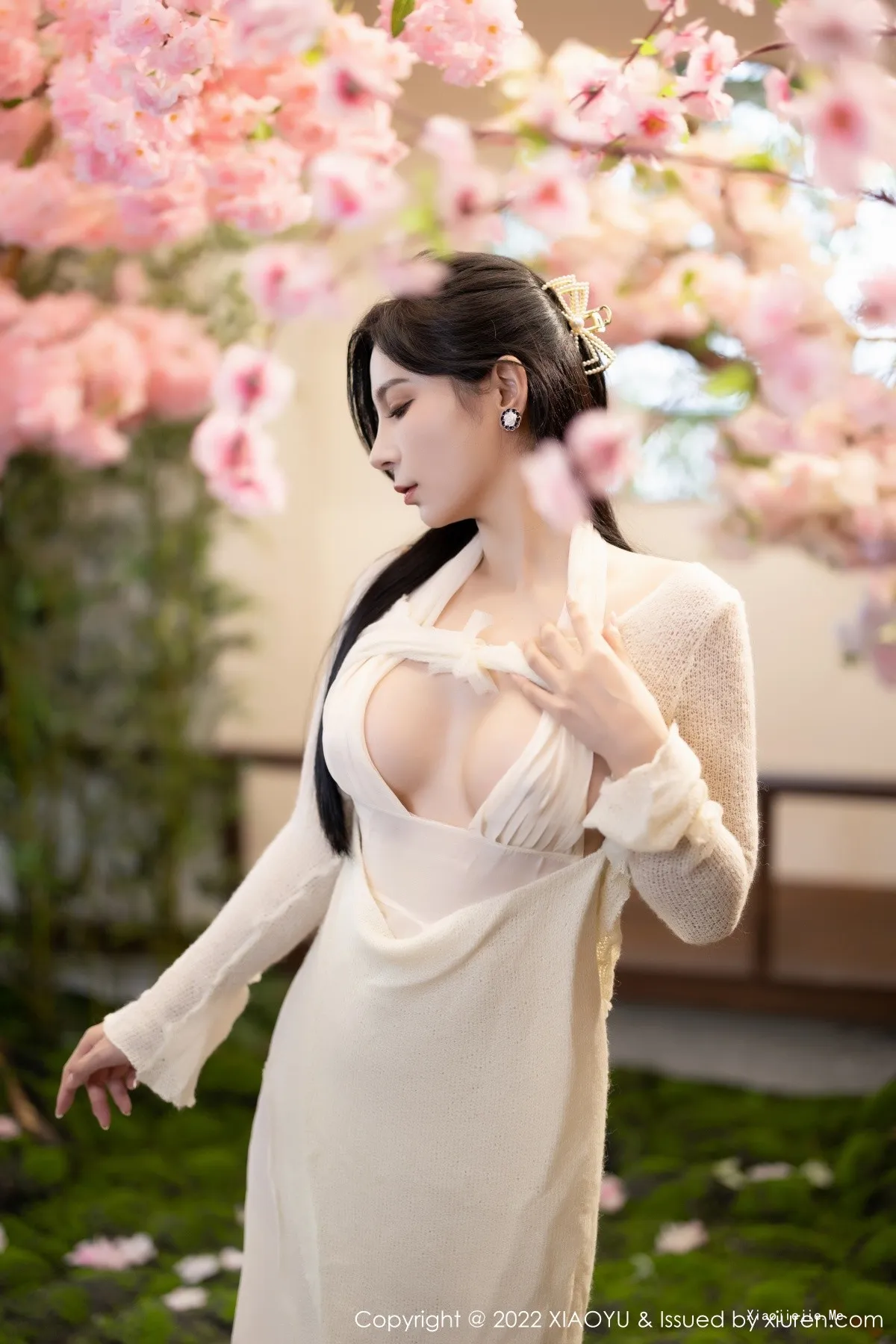图片[24]-[XiaoYu画语界]Vol.869_模特小蛮妖Yummy杭州旅拍性感白色连衣裙配原色丝袜诱惑写真85P-blog.zhu.ee