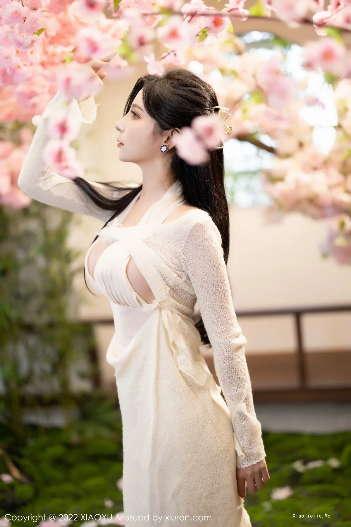 图片[28]-[XiaoYu画语界]Vol.869_模特小蛮妖Yummy杭州旅拍性感白色连衣裙配原色丝袜诱惑写真85P-blog.zhu.ee