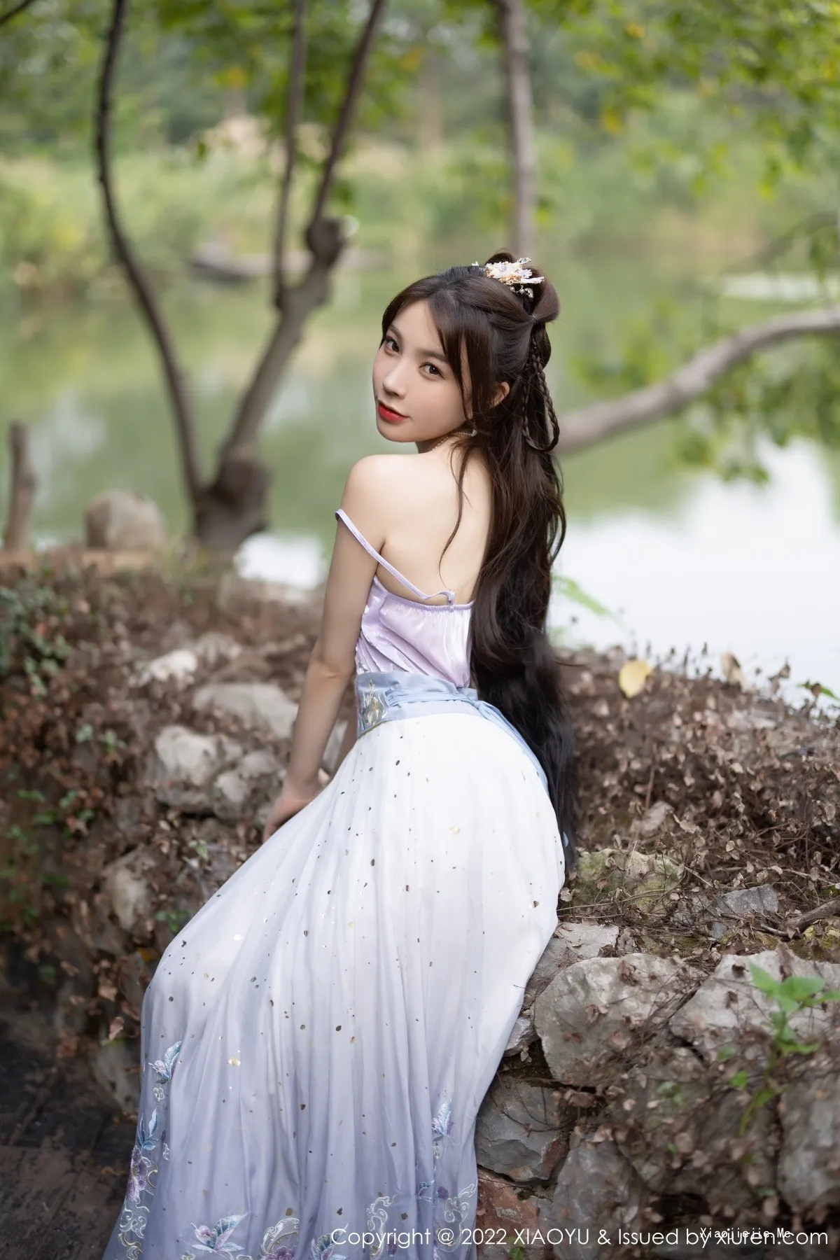 图片[22]-[XiaoYu画语界]Vol.866_女神徐莉芝Booty杭州旅拍浅紫色古装服配超薄无内肉丝诱惑写真94P-blog.zhu.ee