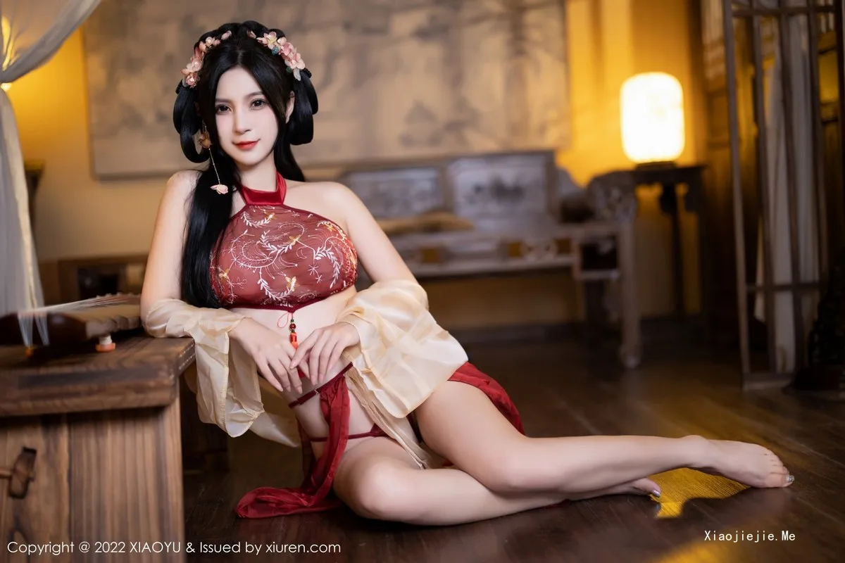 图片[2]-[XiaoYu画语界]Vol.858_模特小蛮妖Yummy杭州旅拍红色丝绸古装服露白嫩肌肤诱惑写真81P-blog.zhu.ee