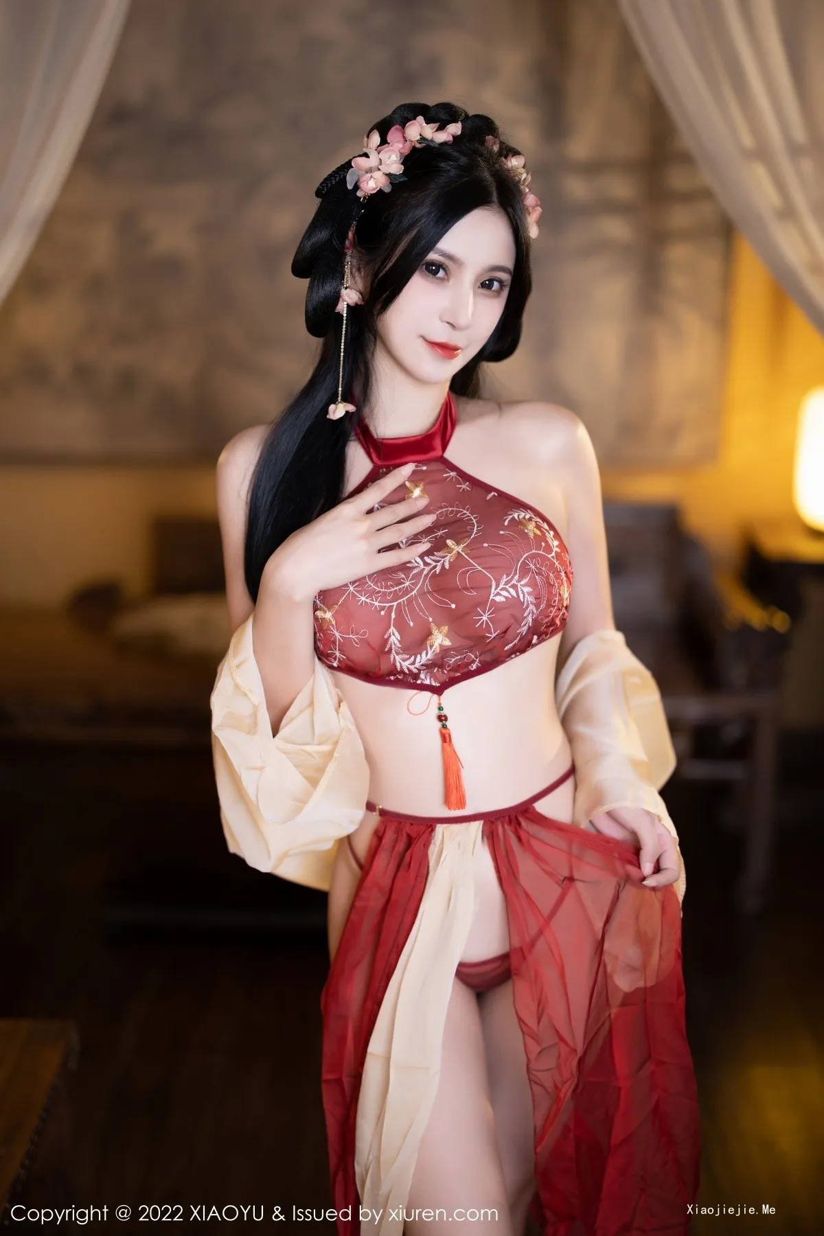 图片[18]-[XiaoYu画语界]Vol.858_模特小蛮妖Yummy杭州旅拍红色丝绸古装服露白嫩肌肤诱惑写真81P-blog.zhu.ee