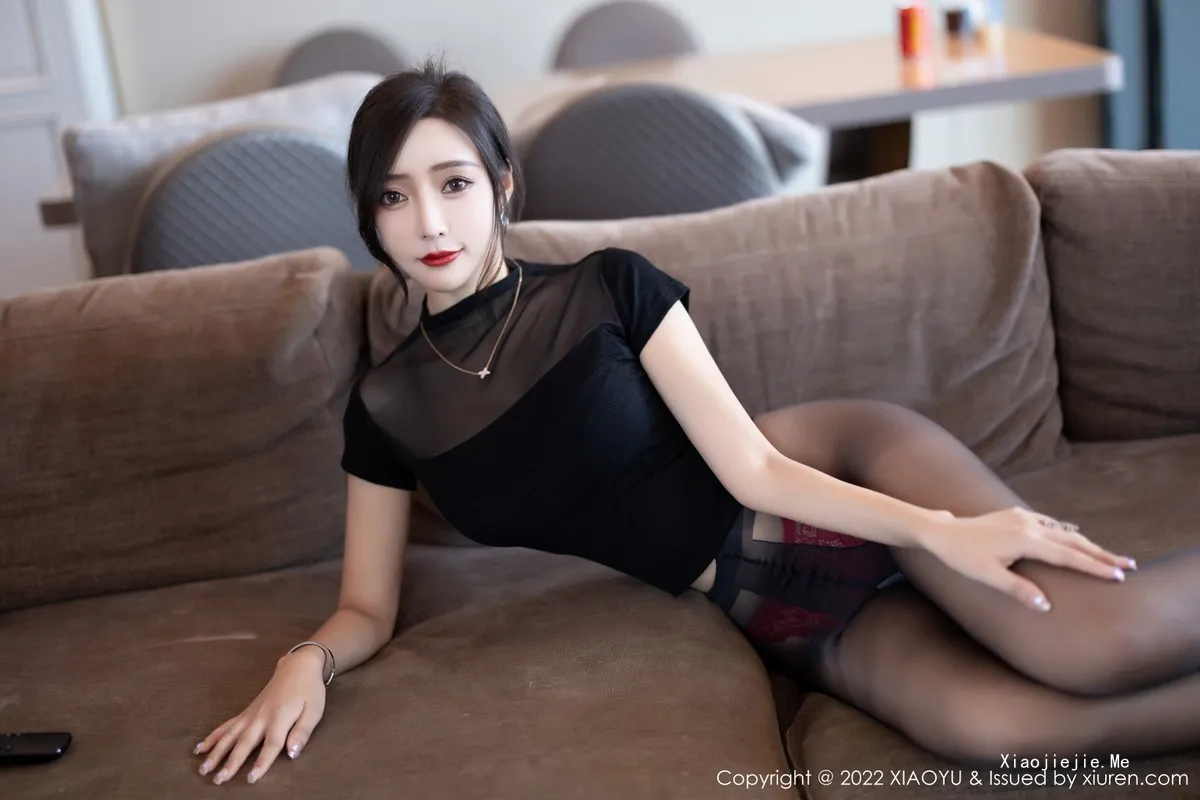 图片[44]-[XiaoYu画语界]Vol.837_女神王馨瑶yanni脱黑色轻透服露性感红色蕾丝内衣迷人诱惑写真83P-blog.zhu.ee