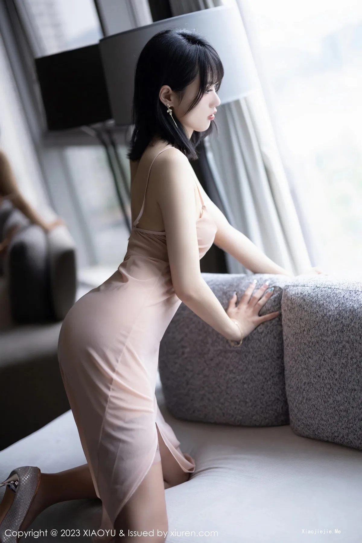 图片[32]-[XiaoYu画语界]Vol.1028_模特林子遥性感粉灰色吊带长裙配灰色丝袜秀曼妙身姿诱惑写真80P-blog.zhu.ee