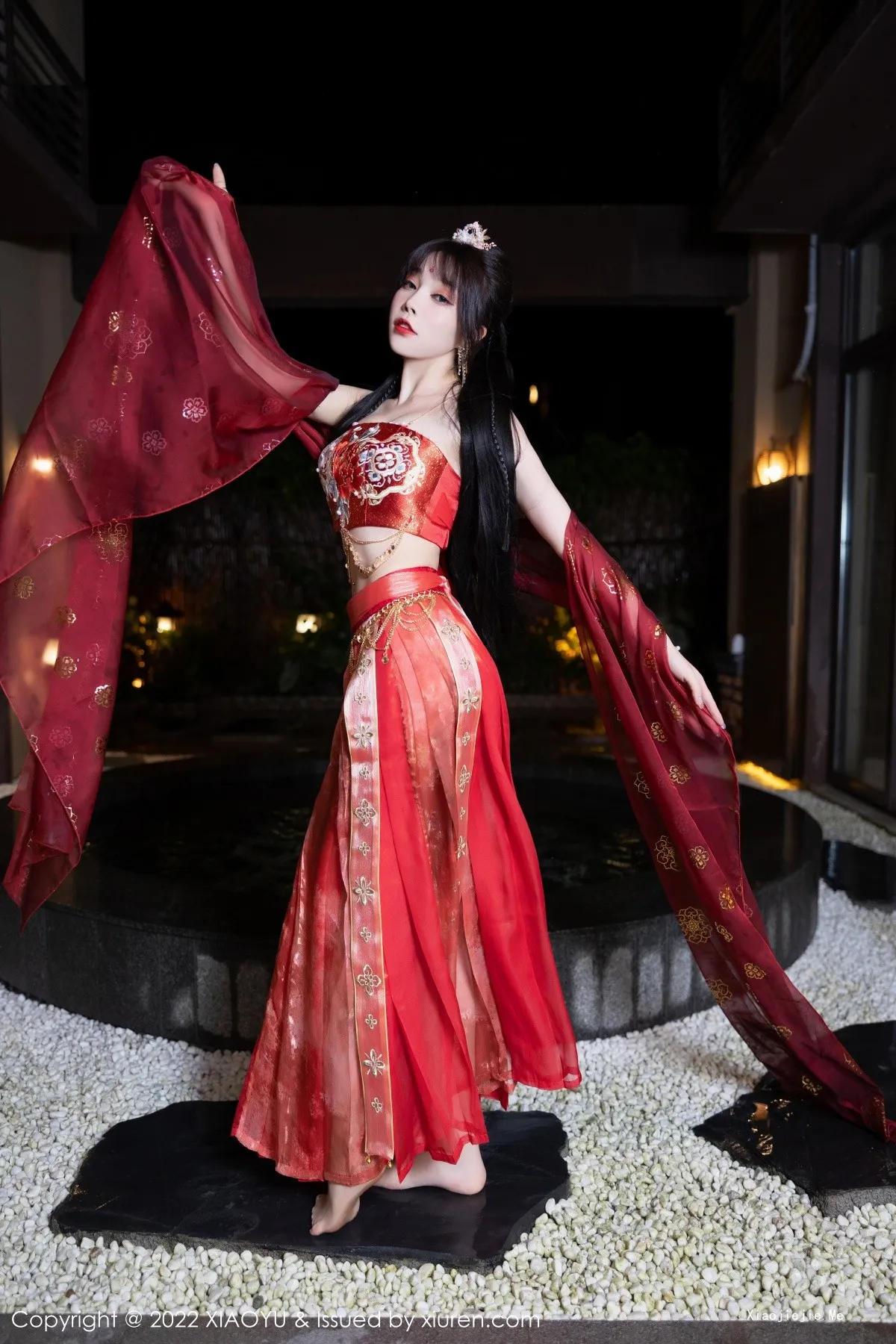 [XiaoYu画语界]Vol.827_女神徐莉芝Booty泳池性感红色轻透古装服饰秀完美身材诱惑写真70P-blog.zhu.ee