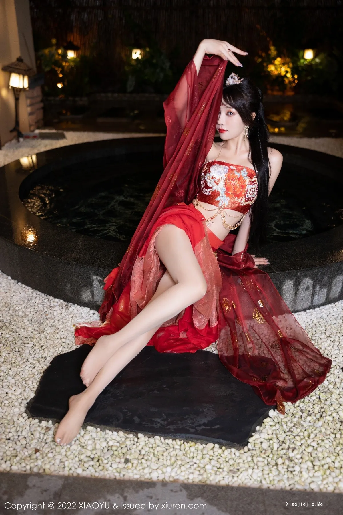 图片[16]-[XiaoYu画语界]Vol.827_女神徐莉芝Booty泳池性感红色轻透古装服饰秀完美身材诱惑写真70P-blog.zhu.ee