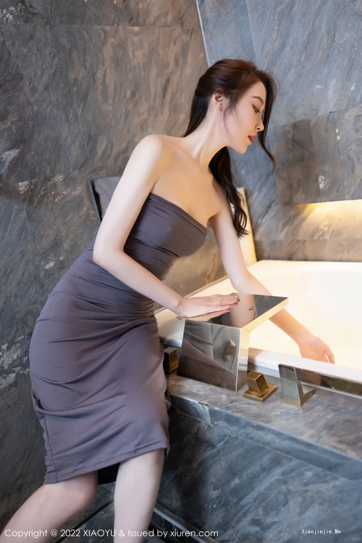 图片[38]-[XiaoYu画语界]Vol.826_女神杨晨晨Yome心愿旅拍性感旗袍配超薄黑丝秀美腿诱惑写真63P-blog.zhu.ee