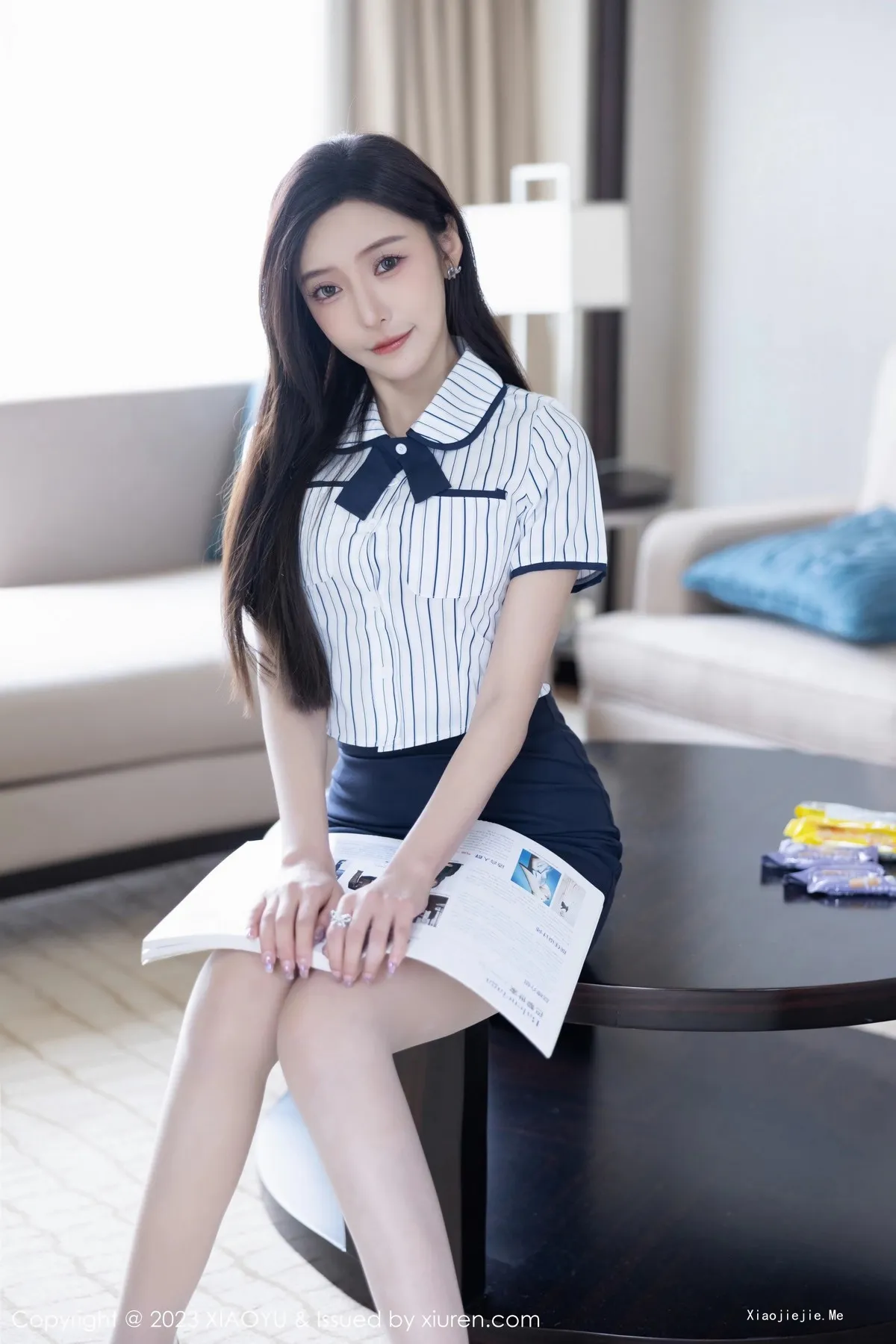 图片[4]-[XiaoYu画语界]Vol.1025_女神王馨瑶yanni白色条纹上衣配深蓝色短裙秀曼妙身姿诱惑写真85P-blog.zhu.ee