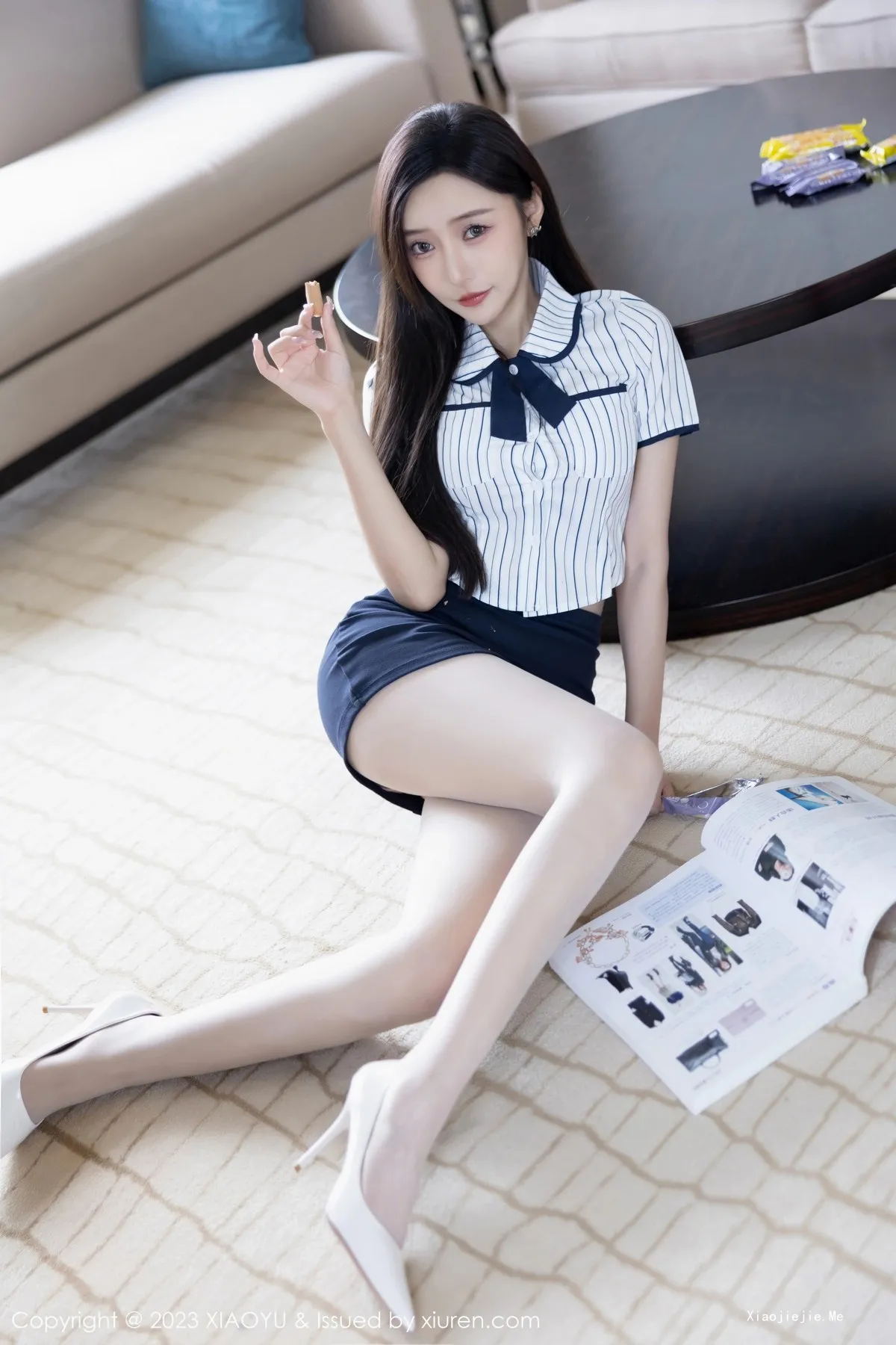 图片[18]-[XiaoYu画语界]Vol.1025_女神王馨瑶yanni白色条纹上衣配深蓝色短裙秀曼妙身姿诱惑写真85P-blog.zhu.ee
