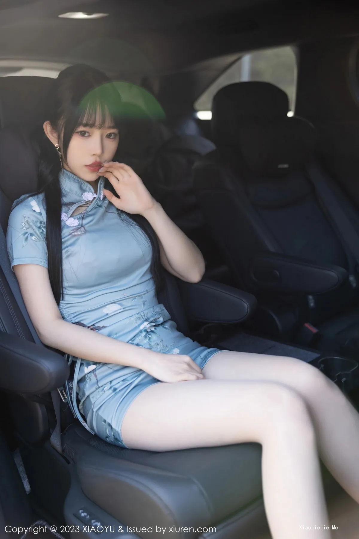 图片[14]-[XiaoYu画语界]Vol.997_模特奶瓶户外车拍性感蓝灰旗袍露粉色内衣秀曼妙身材诱惑写真97P-blog.zhu.ee