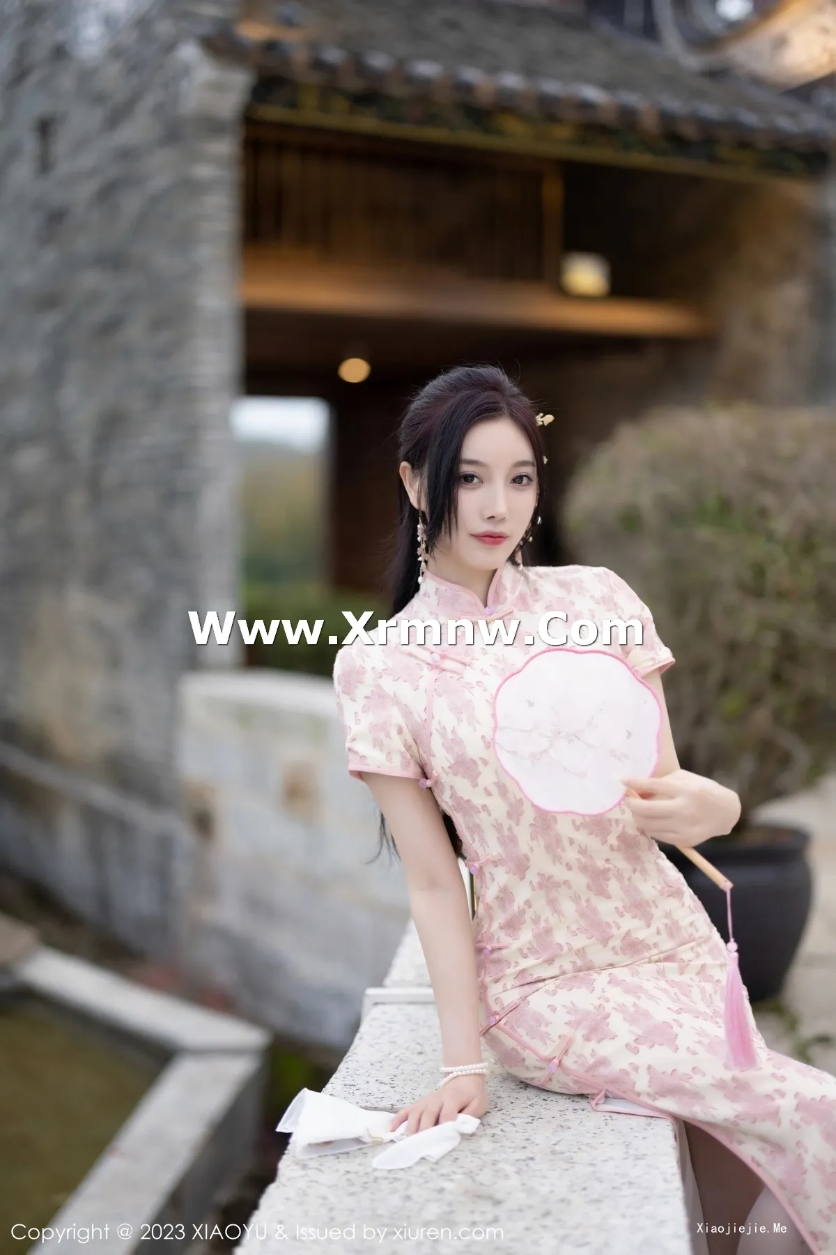 图片[22]-[XiaoYu画语界]Vol.993_女神杨晨晨Yome脱浅色旗袍露白色蕾丝内衣配白丝吊袜诱惑写真90P-blog.zhu.ee