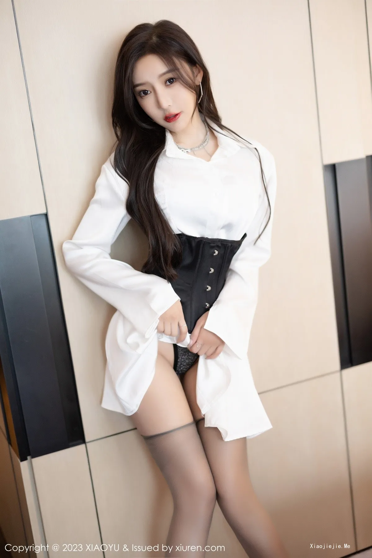 图片[16]-[XiaoYu画语界]Vol.990_女神王馨瑶yanni脱时尚白色长款服露性感灰色内衣迷人诱惑写真82P-blog.zhu.ee