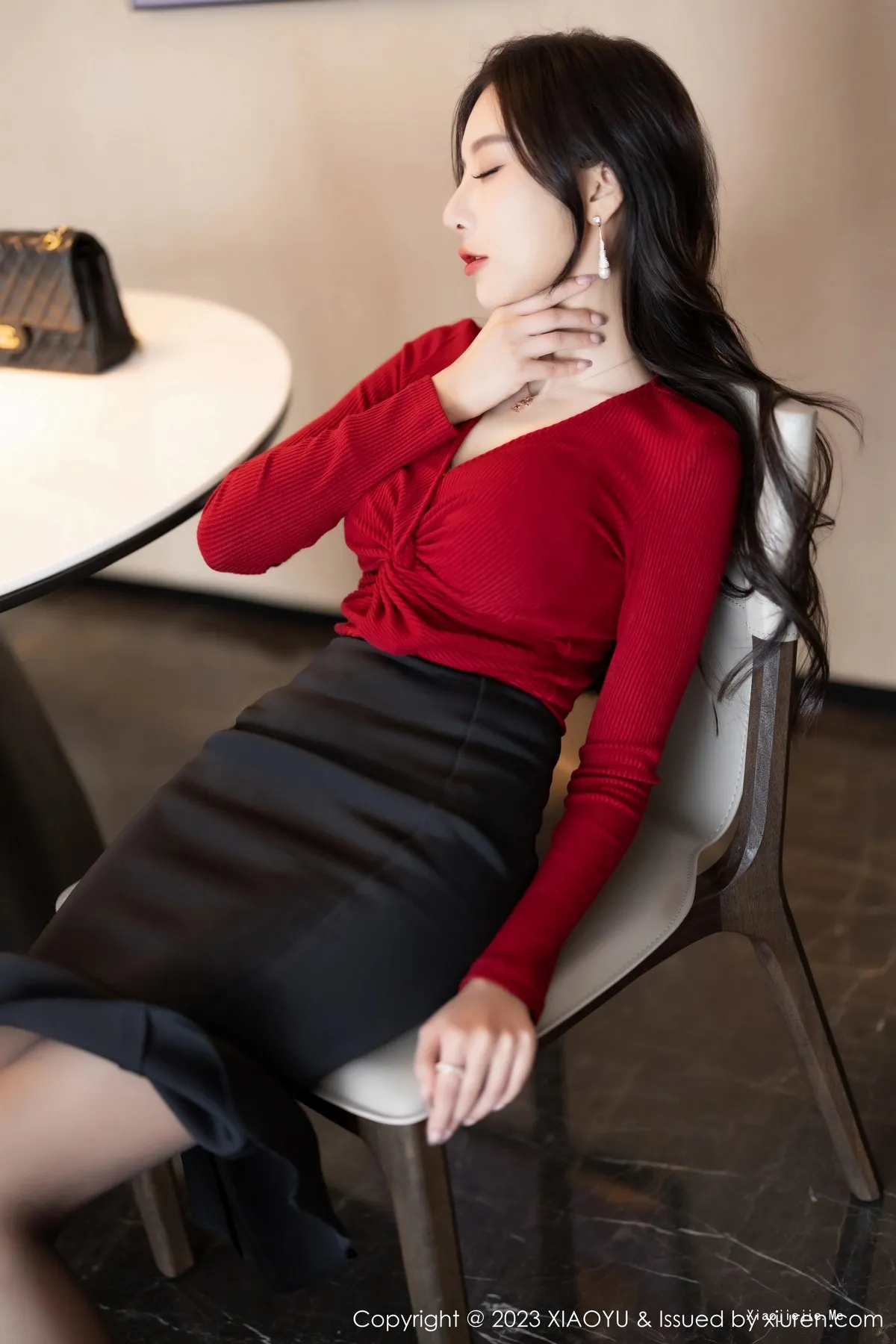 图片[20]-[XiaoYu画语界]Vol.987_女神王馨瑶yanni红色服饰配黑短裙露浅灰蕾丝内衣完美诱惑写真95P-blog.zhu.ee